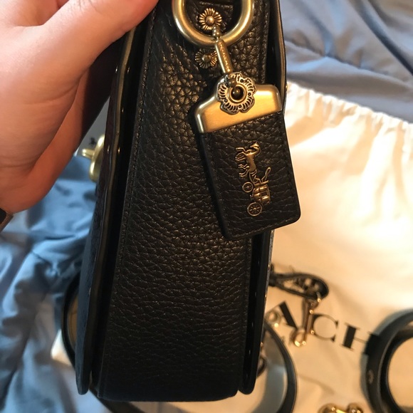 Coach page 27 - Picture 4 of 8